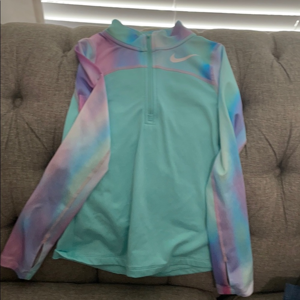 Girls Nike dry fit quarter zip up size small